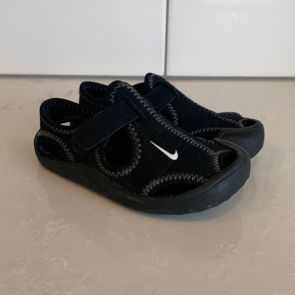 NIKE EUC Kids Sandals